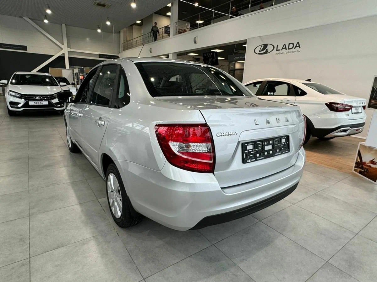 Lada Granta Седан в Тюмень - фото №3