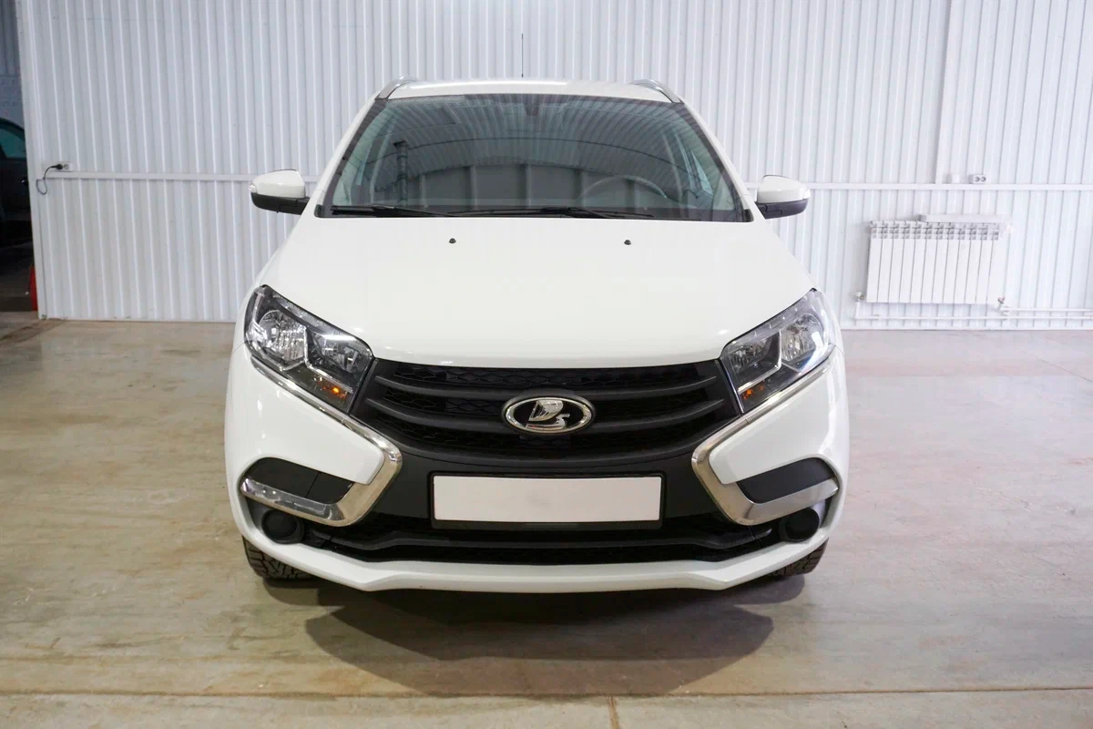 Lada Xray в Тюмень - фото №1