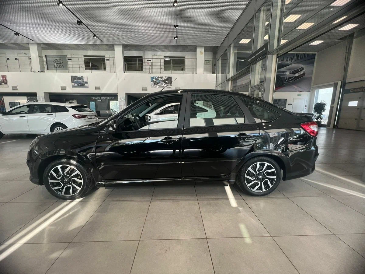 Lada Granta Sportline Лифтбек в Тюмень - фото №2